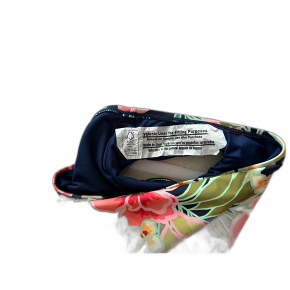 Hurley Tropical Floral One-Piece Swimsuit – Women’s XL - Picture 3 of 3